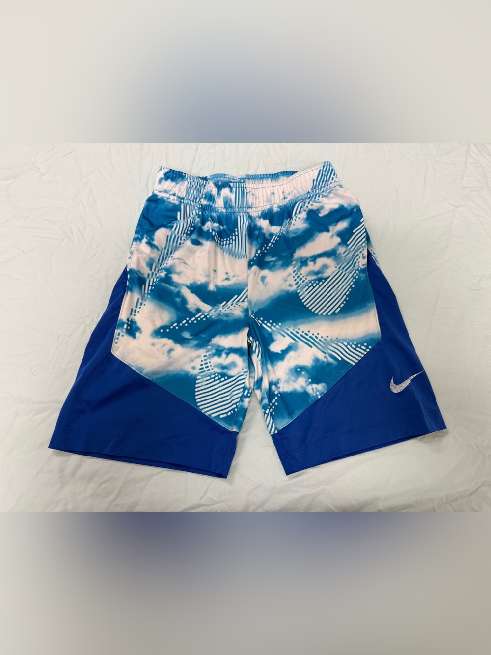 Nike Dri-FIT Youth Medium Blue Cloud Print Athletic Shorts